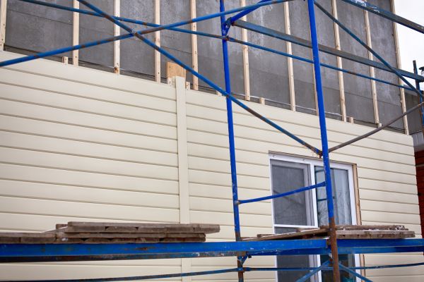 Loose Cladding Repair in Daphne