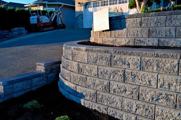 Stone Retaining Wall Repair in Daphne